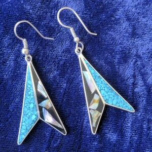 Vintage 925 sterling silver Southwestern Taxco earrings w turquoise inlay